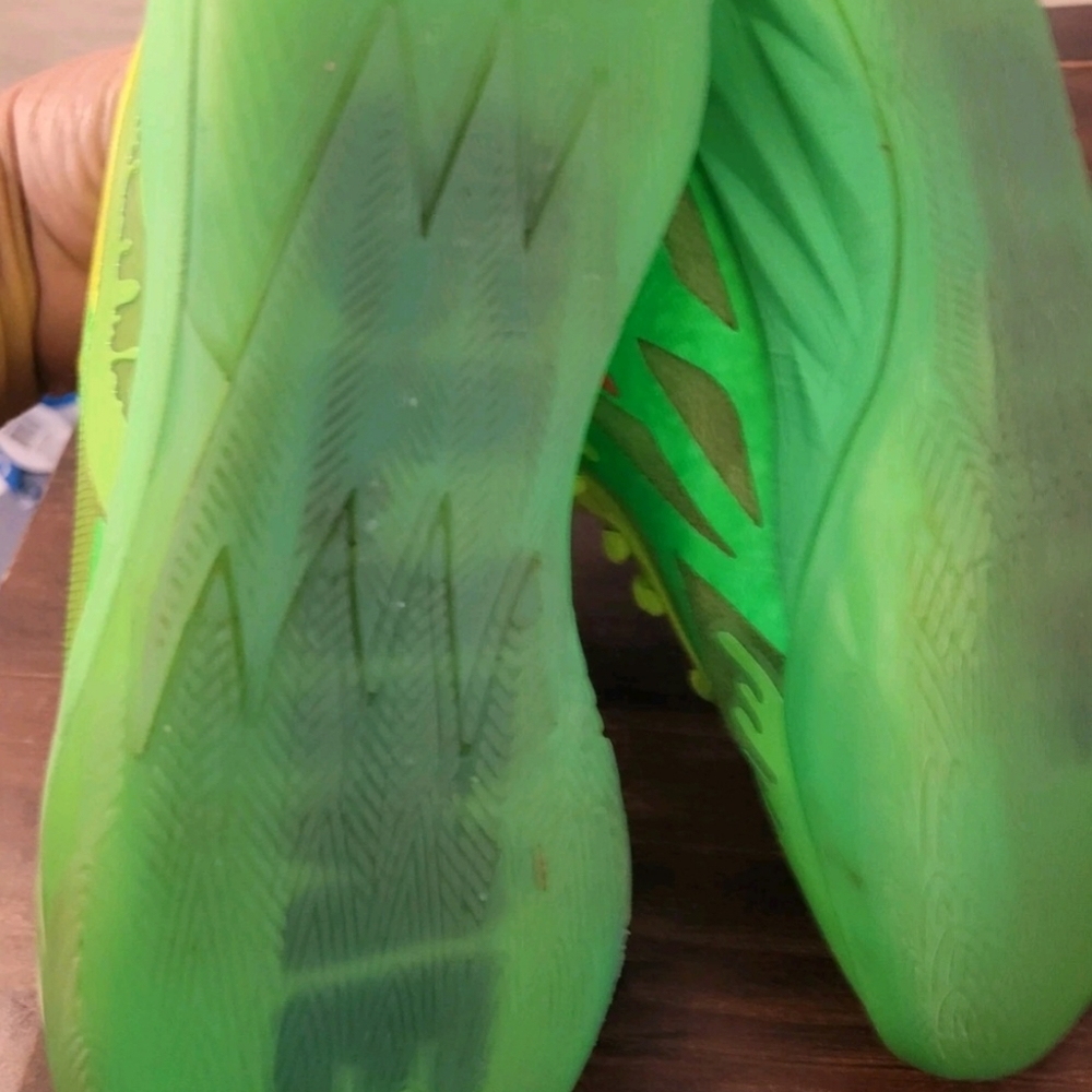 Size 7 - PUMA Nickelodeon x MB.02 Slime Mello - Picture 7 of 12